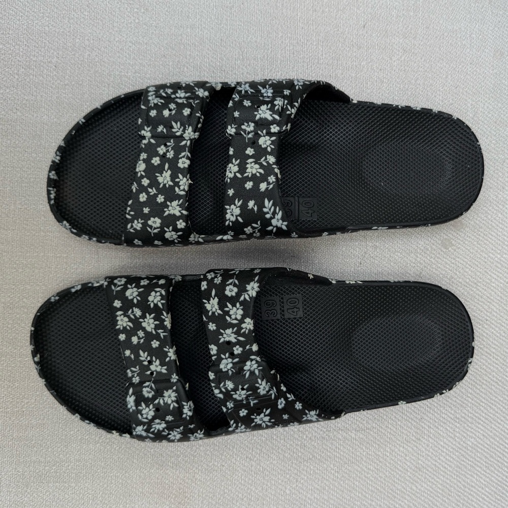 Freedom Moses Lily Rose Floral Sandals